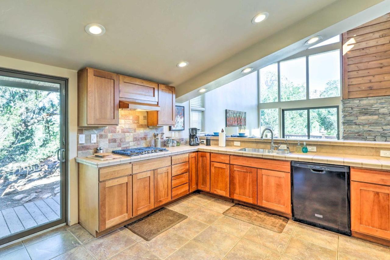 Bright Sedona Home With Deck And Mountain Views! Eksteriør bilde